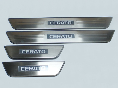 Kia Cerato (13–/16–) Накладки на дверные пороги с логотипом и LED подсветкой, нерж.